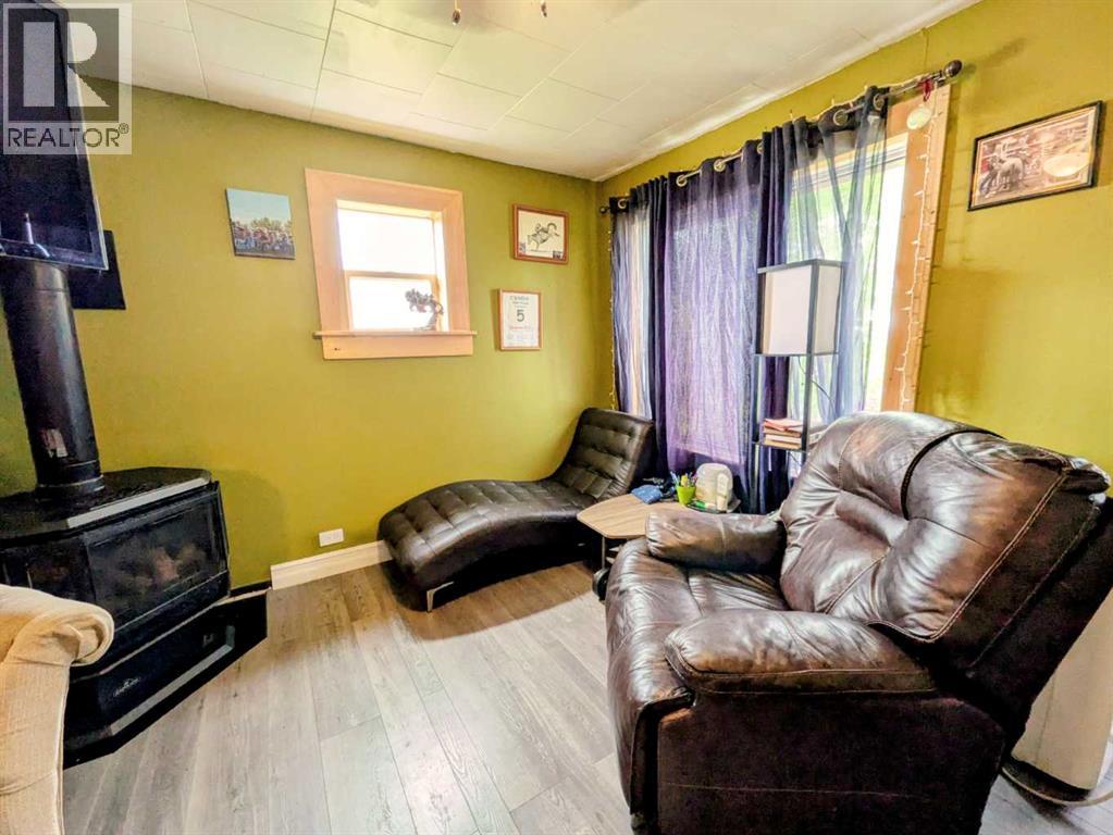 4824 47 Avenue, Spirit River, Alberta  T0H 3G0 - Photo 9 - A2321119