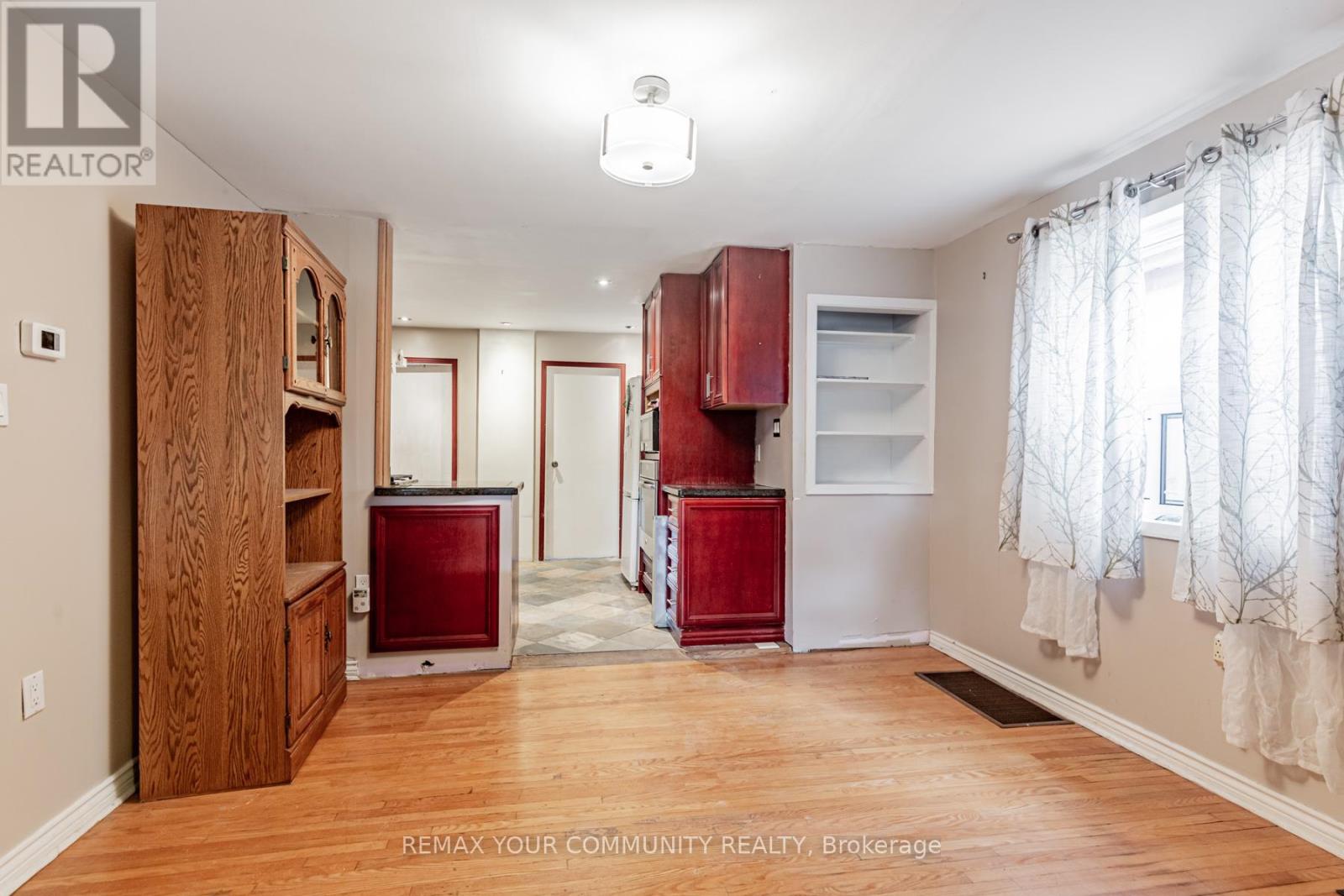 48 Cayuga Avenue, Toronto, Ontario  M6N 2G1 - Photo 10 - W13445804
