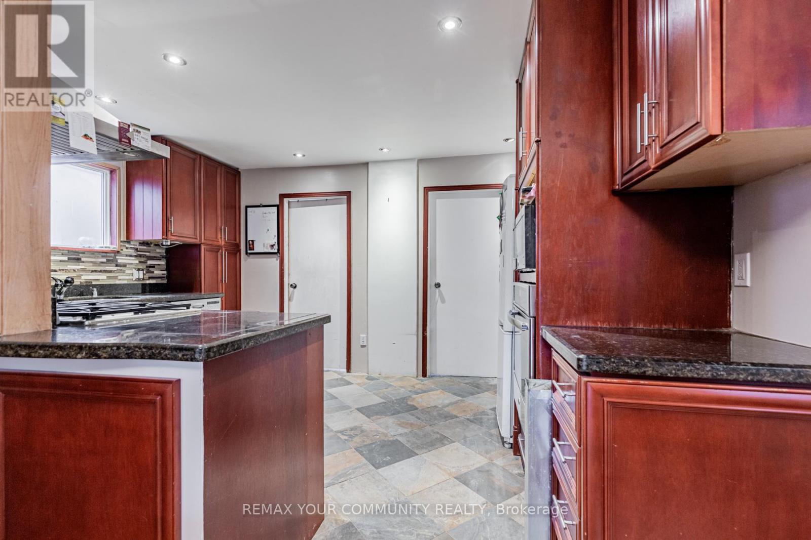 48 Cayuga Avenue, Toronto, Ontario  M6N 2G1 - Photo 13 - W13445804