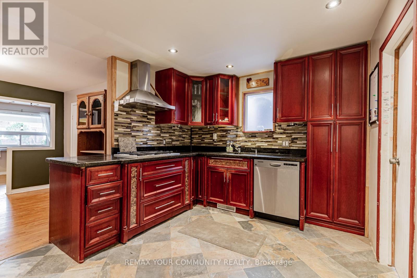 48 Cayuga Avenue, Toronto, Ontario  M6N 2G1 - Photo 17 - W13445804