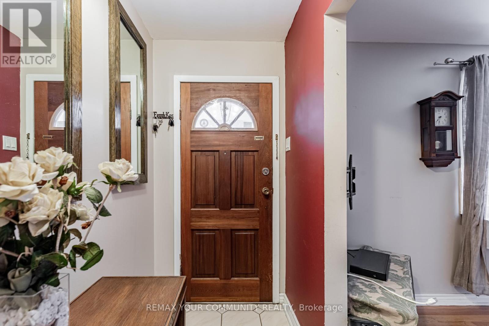 48 Cayuga Avenue, Toronto, Ontario  M6N 2G1 - Photo 5 - W13445804