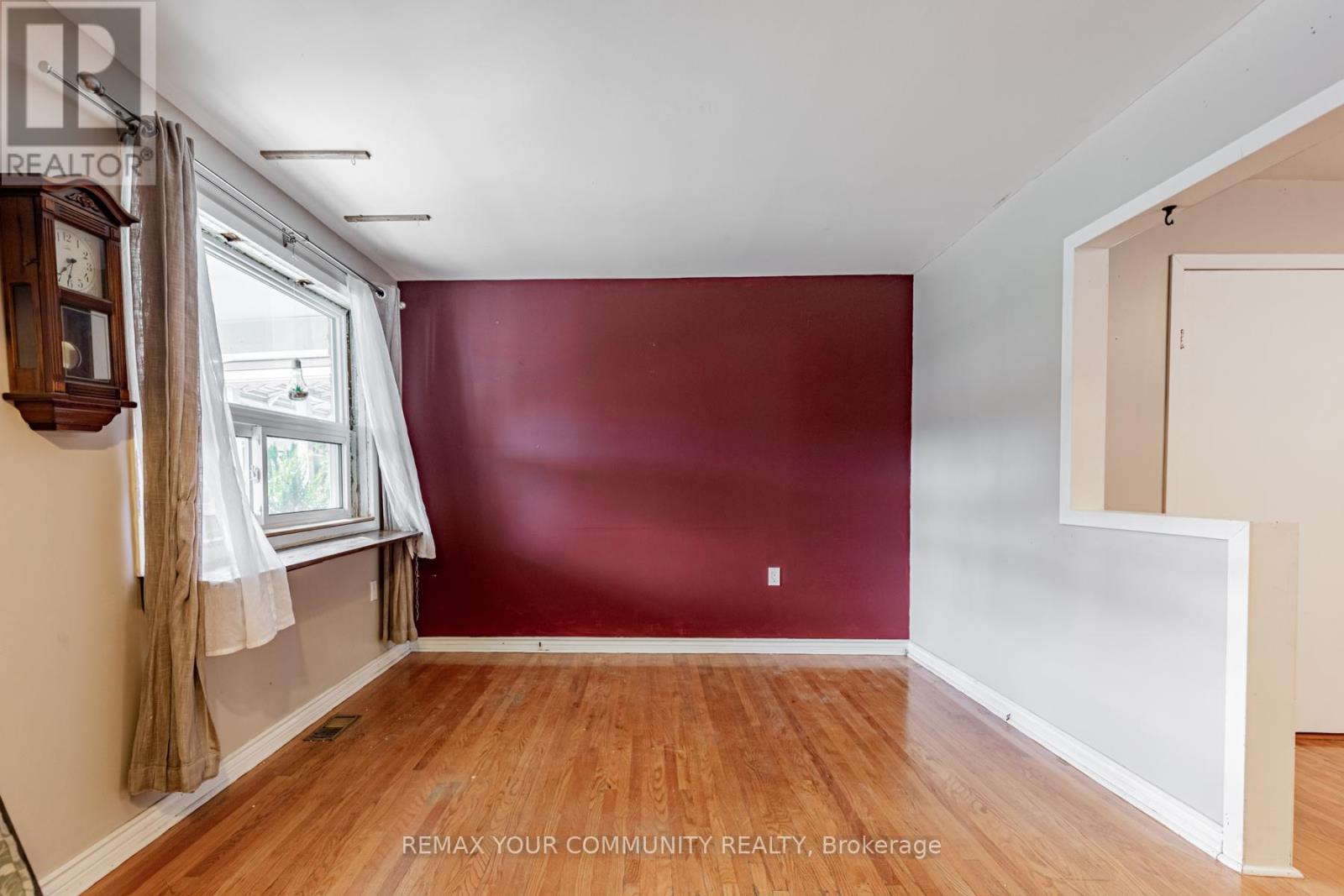 48 Cayuga Avenue, Toronto, Ontario  M6N 2G1 - Photo 6 - W13445804