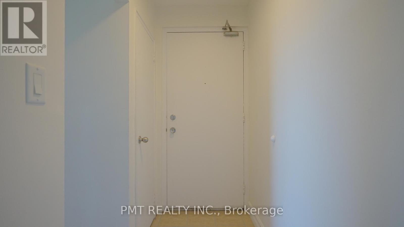 7 - 137 Brookhaven Drive, Toronto, Ontario  M6M 4P1 - Photo 20 - W13445884