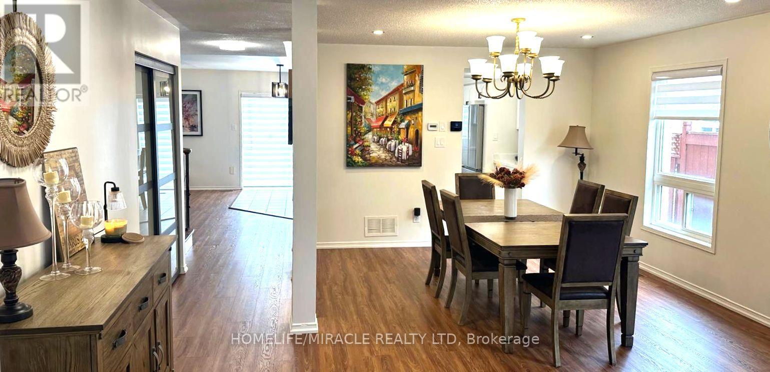 65 Fairhill Avenue, Brampton, Ontario  L7A 2E8 - Photo 2 - W13445930