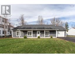 25 Gates Avenue, Middleton, Nova Scotia
