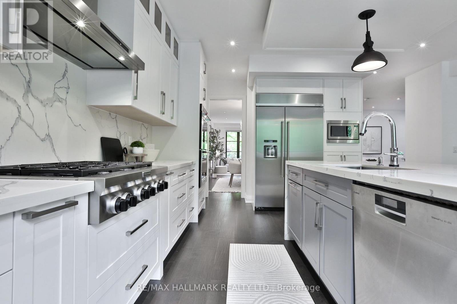 41 Invermay Avenue, Toronto, Ontario  M3H 1Z1 - Photo 13 - C13446014