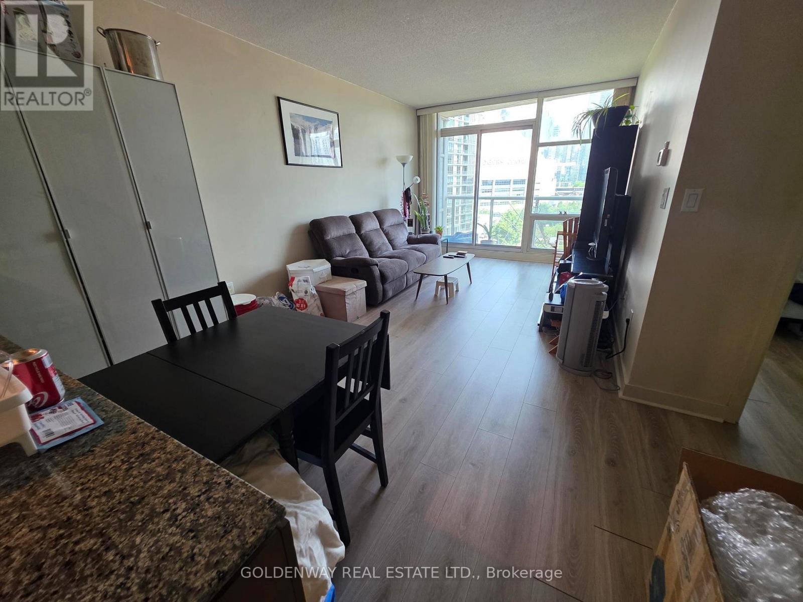 808 - 35 Mariner Terrace, Toronto, Ontario  M5V 3V9 - Photo 3 - C13446020