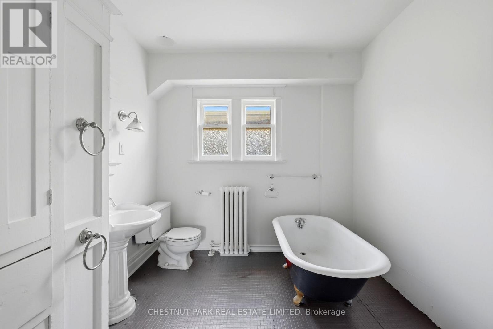490 Summerhill Avenue, Toronto, Ontario  M4W 2E5 - Photo 14 - C13446044