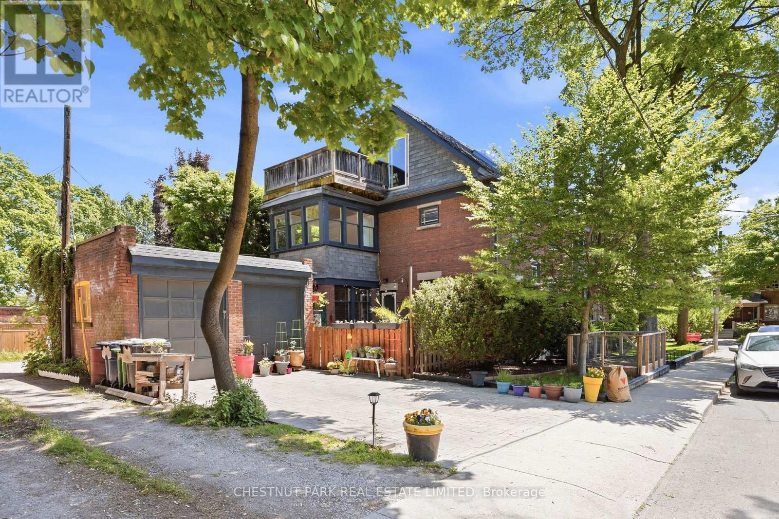 490 Summerhill Avenue, Toronto, Ontario  M4W 2E5 - Photo 38 - C13446044