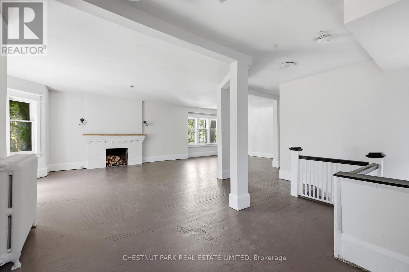 490 Summerhill Avenue, Toronto, Ontario  M4W 2E5 - Photo 4 - C13446044
