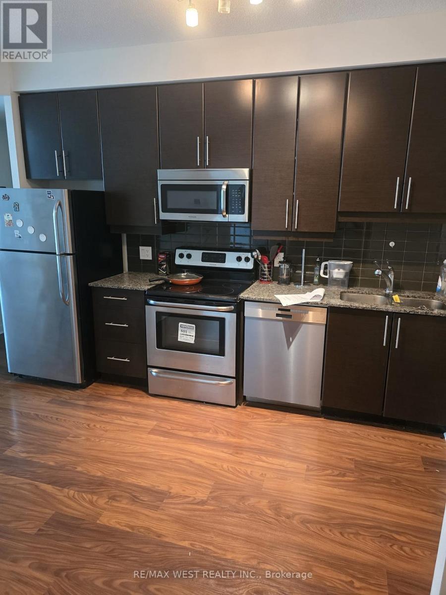 2305 - 33 Bay Street, Toronto, Ontario  M5J 2Z3 - Photo 2 - C13446156