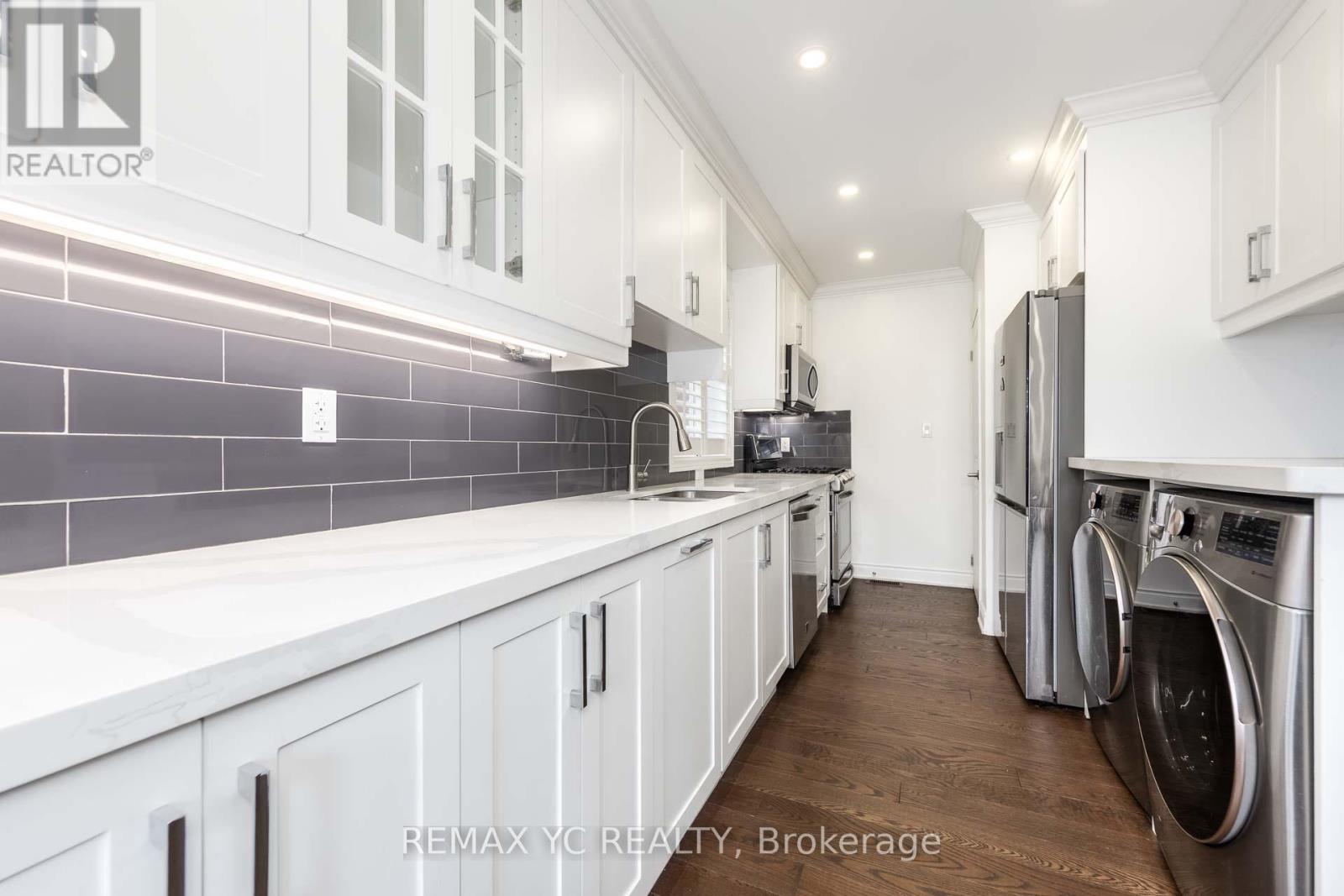 77 Talbot Road, Toronto, Ontario  M2M 1S1 - Photo 12 - C13446160