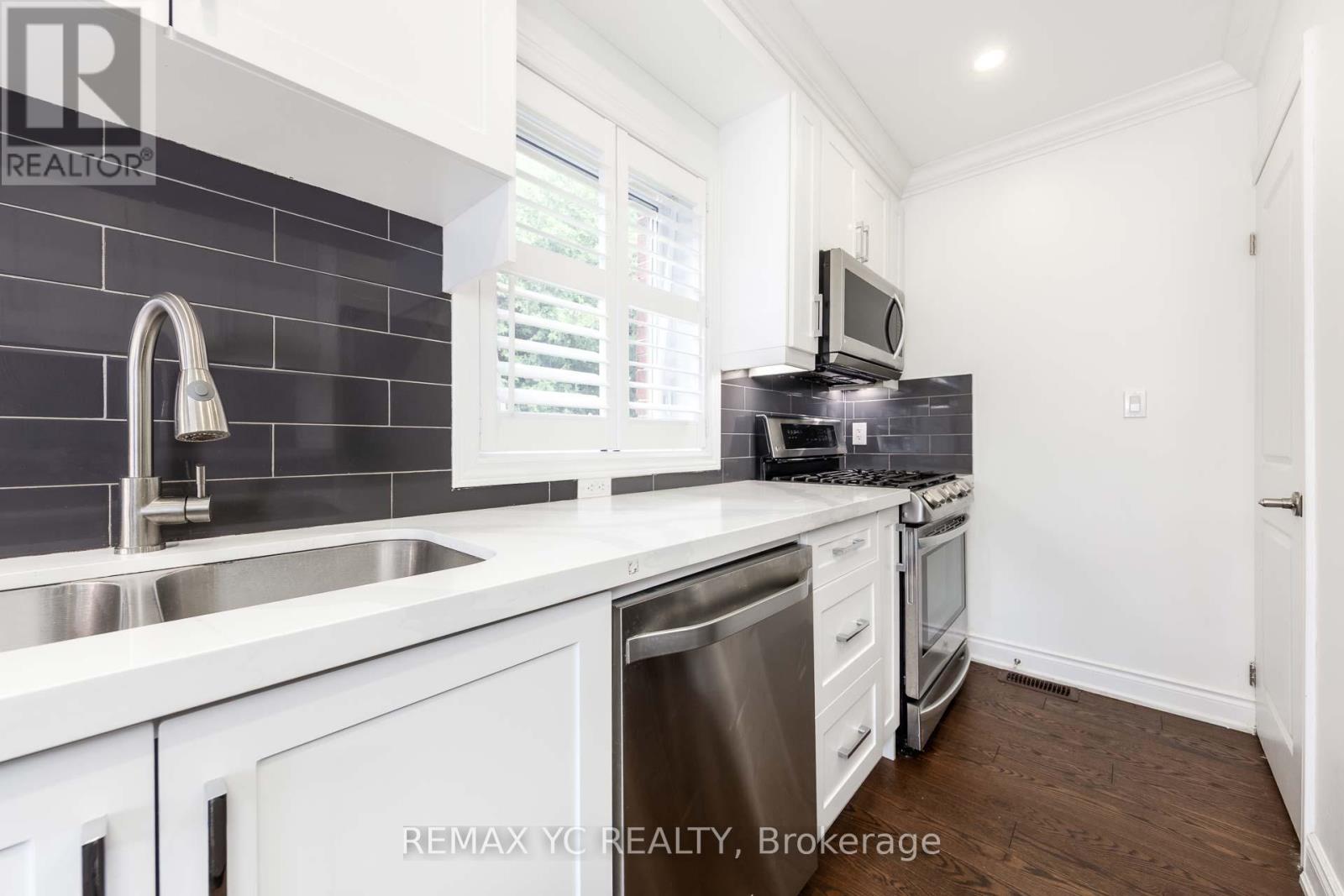77 Talbot Road, Toronto, Ontario  M2M 1S1 - Photo 14 - C13446160