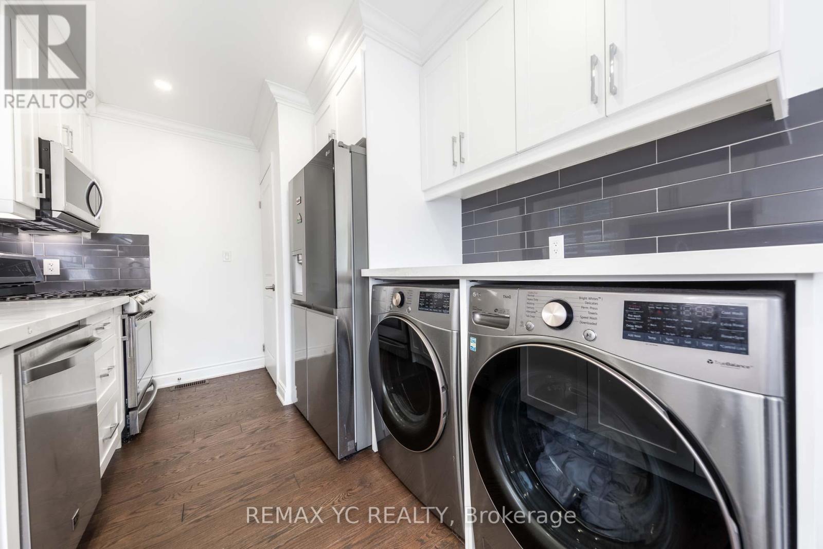 77 Talbot Road, Toronto, Ontario  M2M 1S1 - Photo 15 - C13446160
