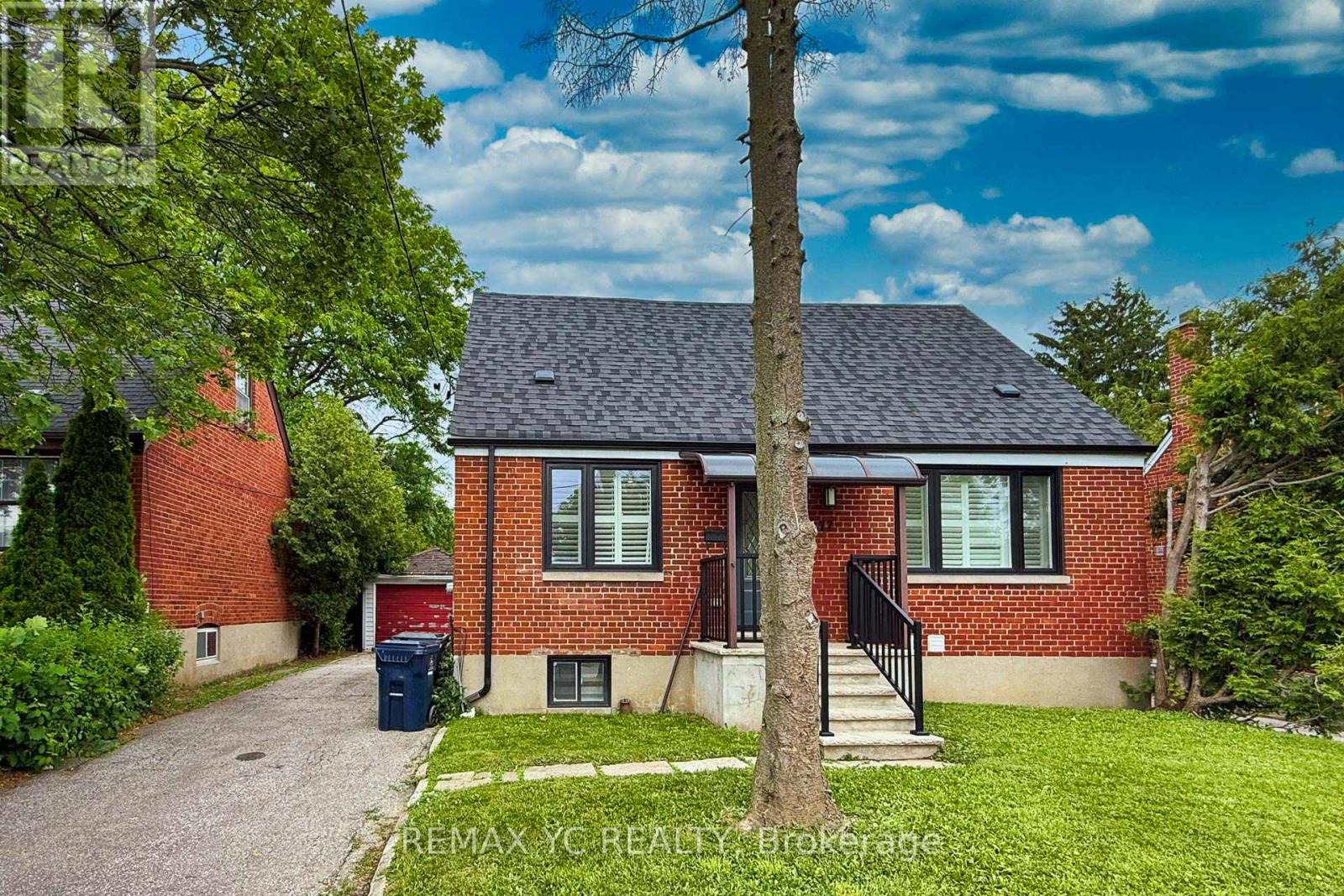 77 Talbot Road, Toronto, Ontario  M2M 1S1 - Photo 2 - C13446160