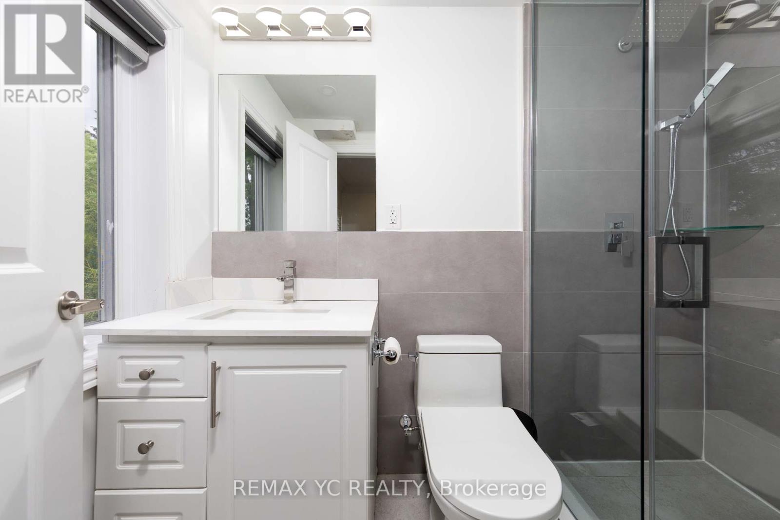 77 Talbot Road, Toronto, Ontario  M2M 1S1 - Photo 27 - C13446160