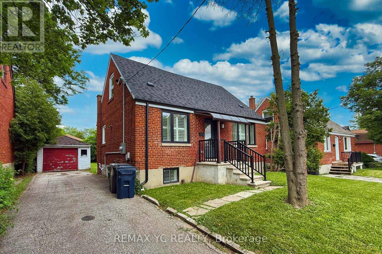 77 Talbot Road, Toronto, Ontario  M2M 1S1 - Photo 3 - C13446160