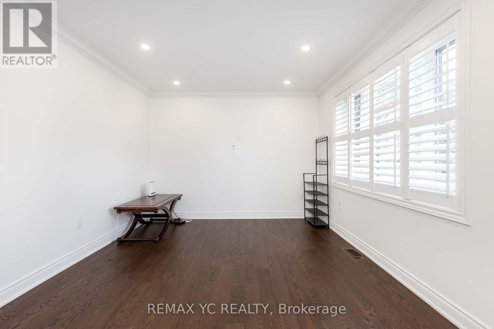 77 Talbot Road, Toronto, Ontario  M2M 1S1 - Photo 7 - C13446160