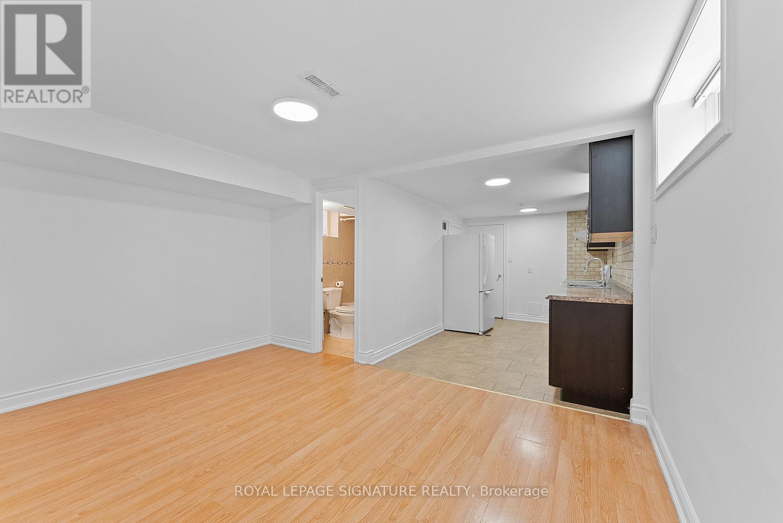 Lower - 502 Westmount Avenue, Toronto, Ontario  M6E 3N5 - Photo 5 - C13446290