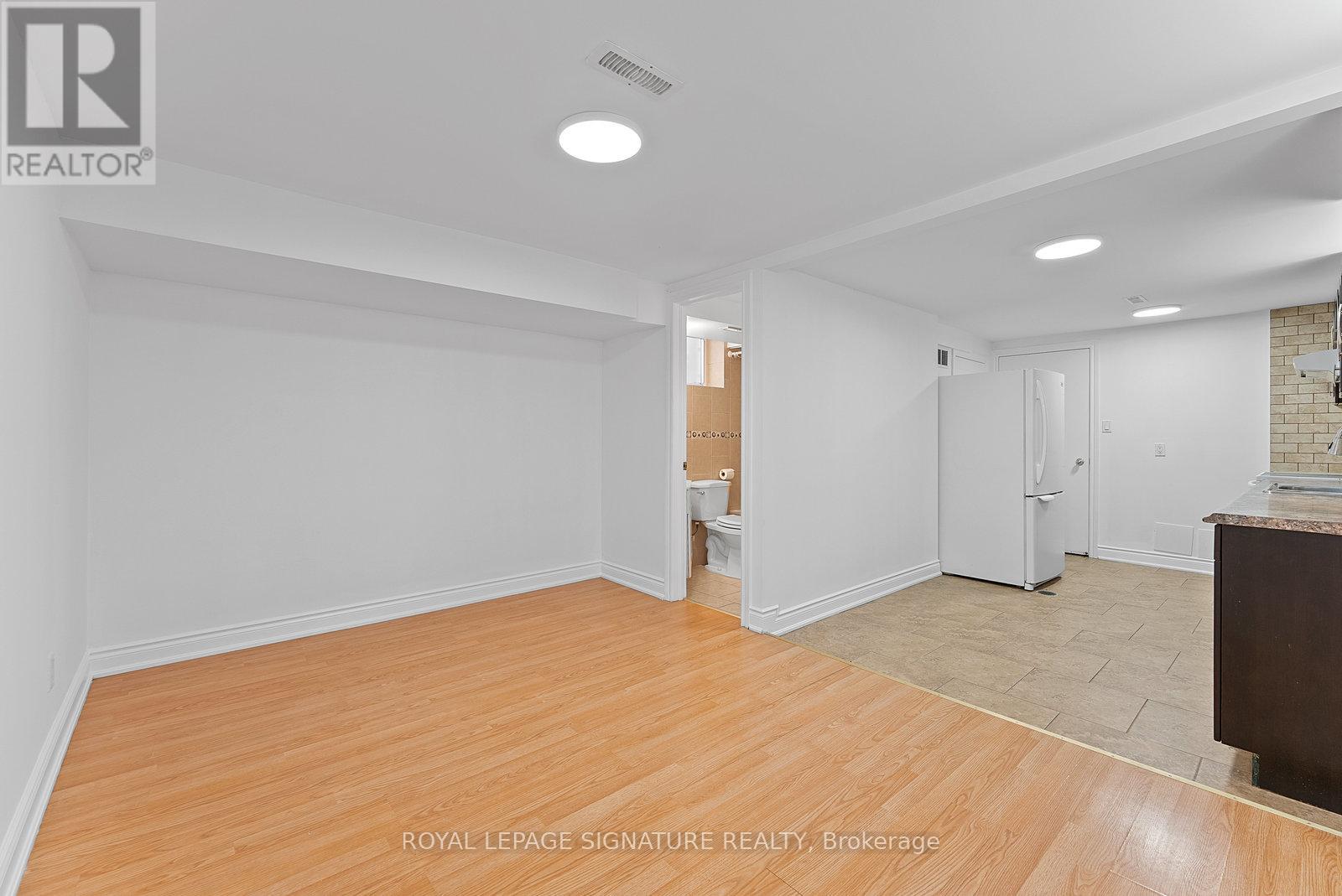 Lower - 502 Westmount Avenue, Toronto, Ontario  M6E 3N5 - Photo 6 - C13446290