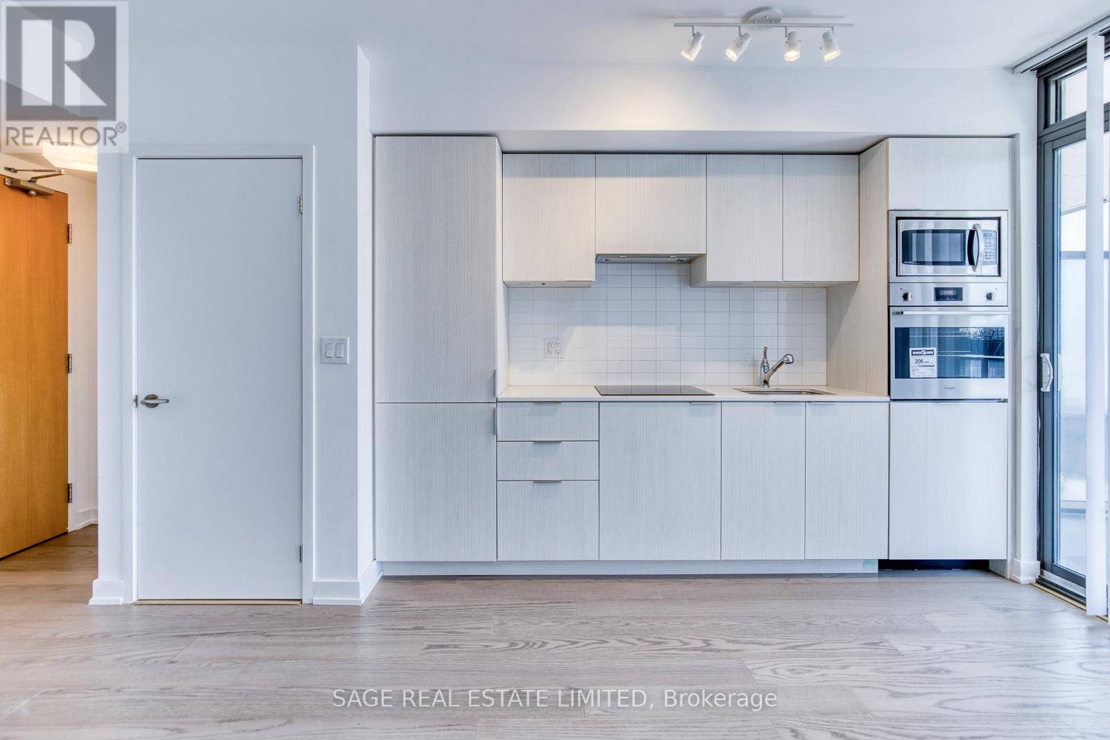 2613 - 11 Wellesley Street W, Toronto, Ontario  M4Y 0G4 - Photo 4 - C13446296