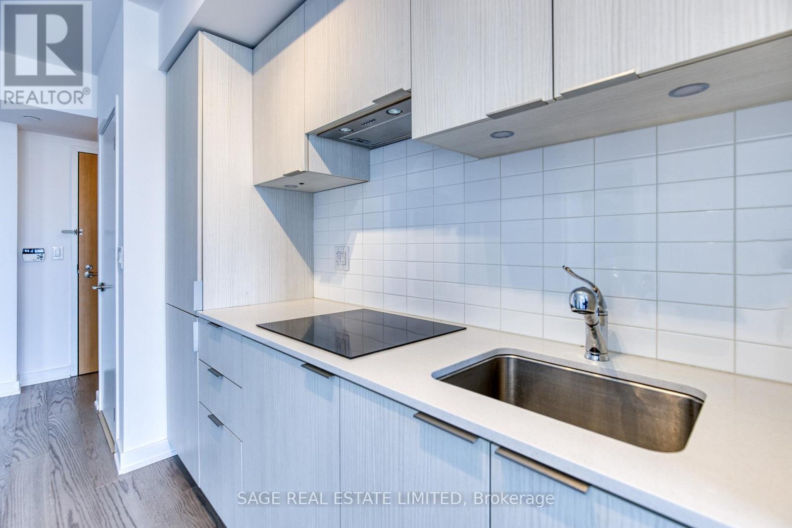 2613 - 11 Wellesley Street W, Toronto, Ontario  M4Y 0G4 - Photo 8 - C13446296