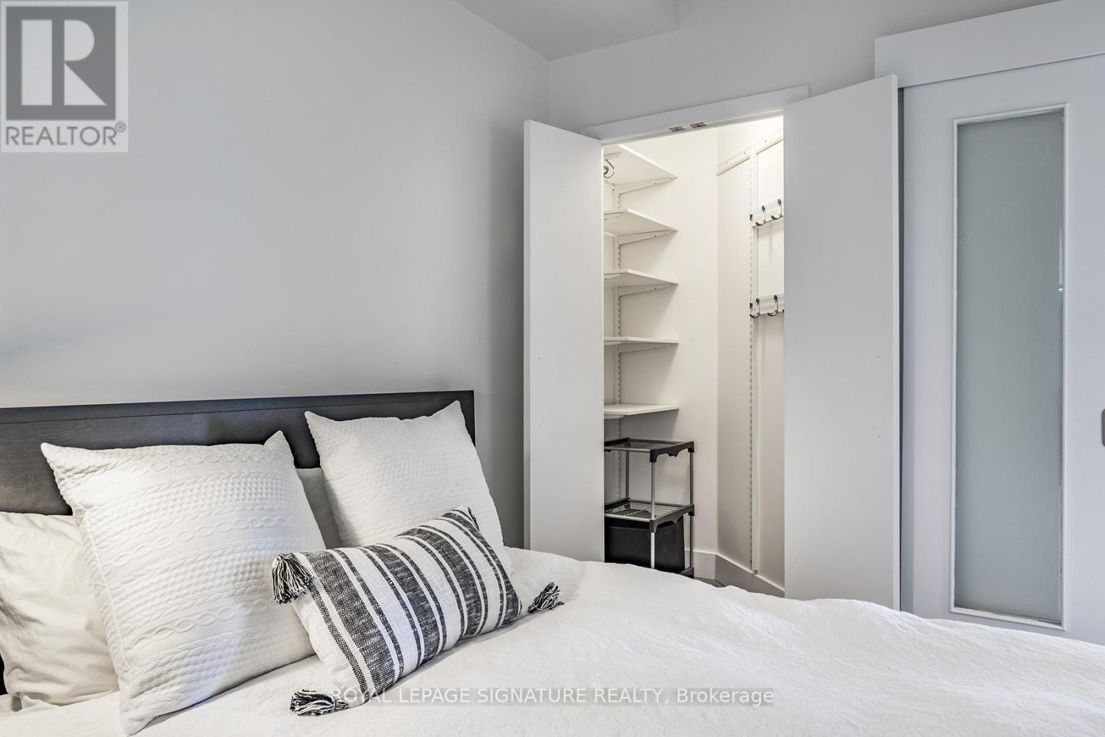 2303 - 218 Queens Quay, Toronto, Ontario  M5J 2Y6 - Photo 15 - C13446320