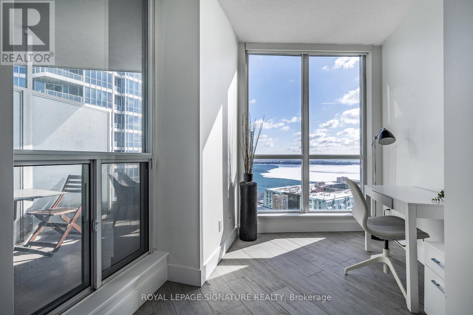 2303 - 218 Queens Quay, Toronto, Ontario  M5J 2Y6 - Photo 25 - C13446320