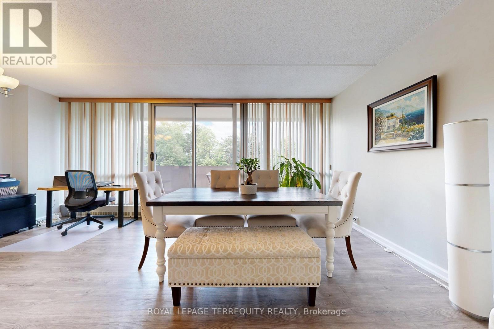 212 - 2 Glamorgan Avenue, Toronto, Ontario  M1P 2M8 - Photo 10 - E13446042