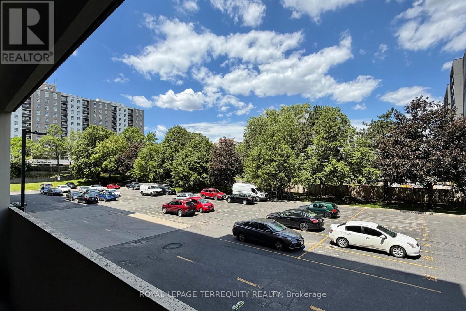 212 - 2 Glamorgan Avenue, Toronto, Ontario  M1P 2M8 - Photo 21 - E13446042