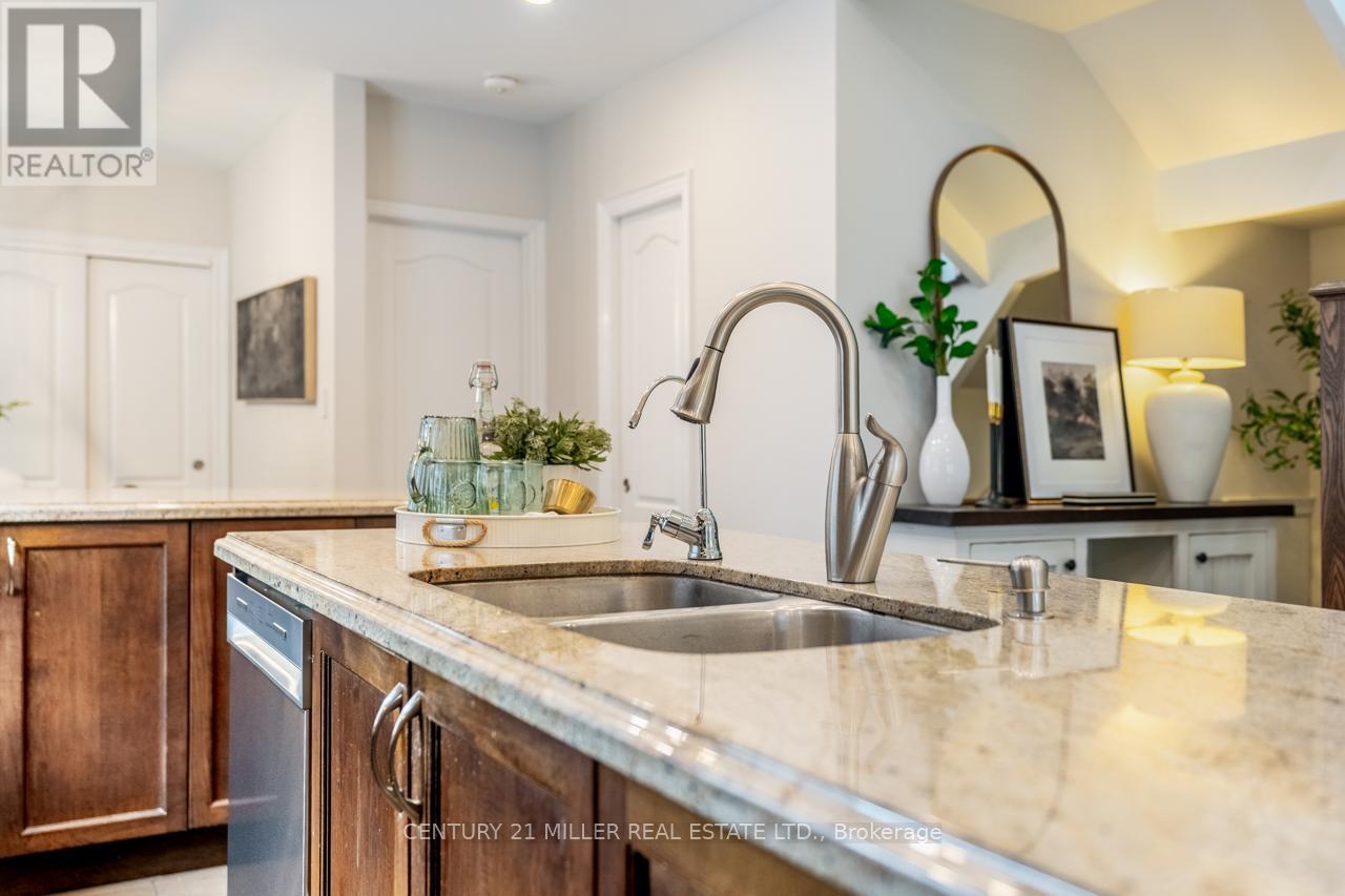 137 Springdale Boulevard, Toronto, Ontario  M4J 1W8 - Photo 13 - E13446064