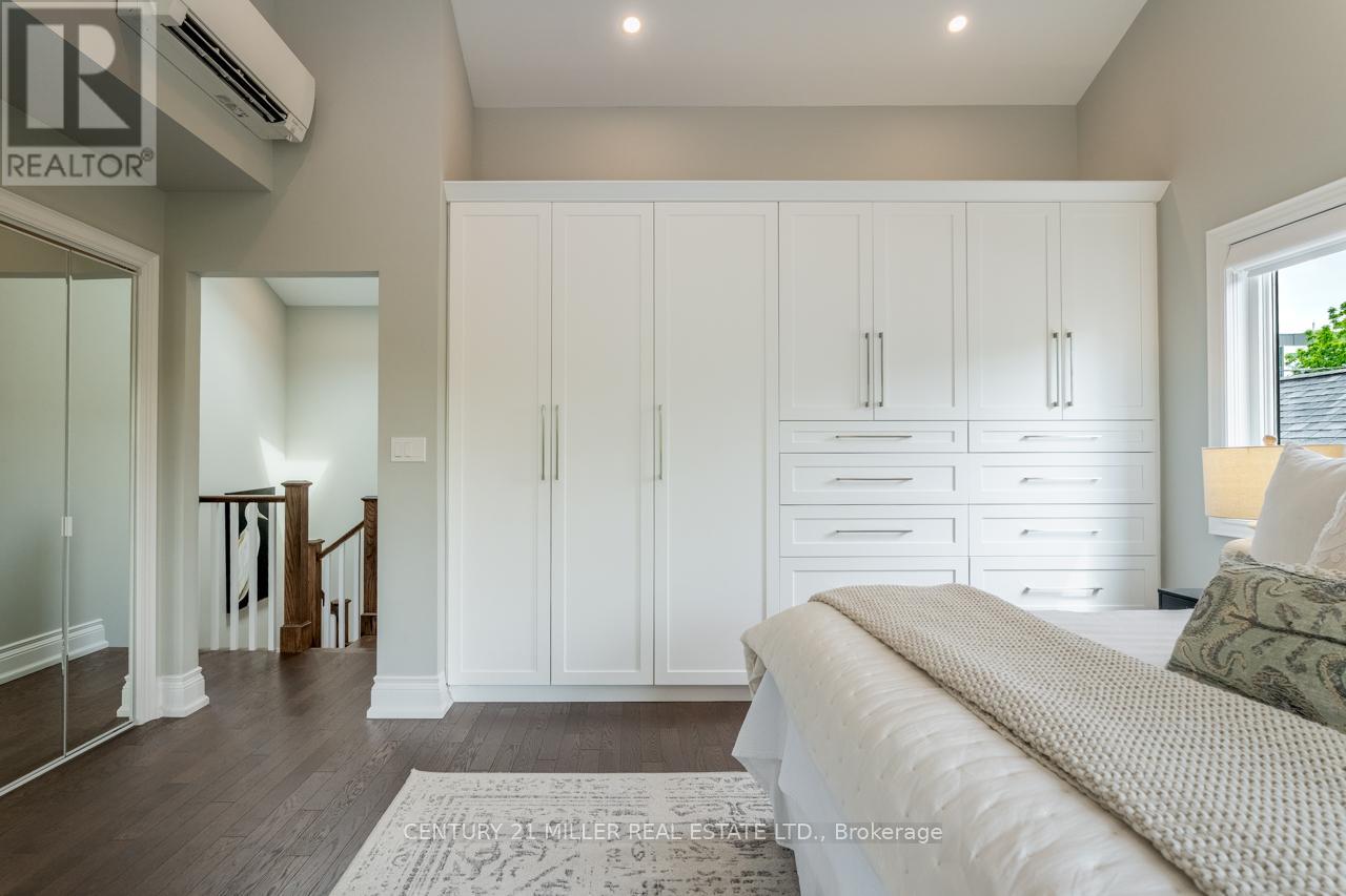 137 Springdale Boulevard, Toronto, Ontario  M4J 1W8 - Photo 19 - E13446064