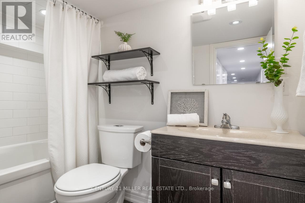 137 Springdale Boulevard, Toronto, Ontario  M4J 1W8 - Photo 28 - E13446064