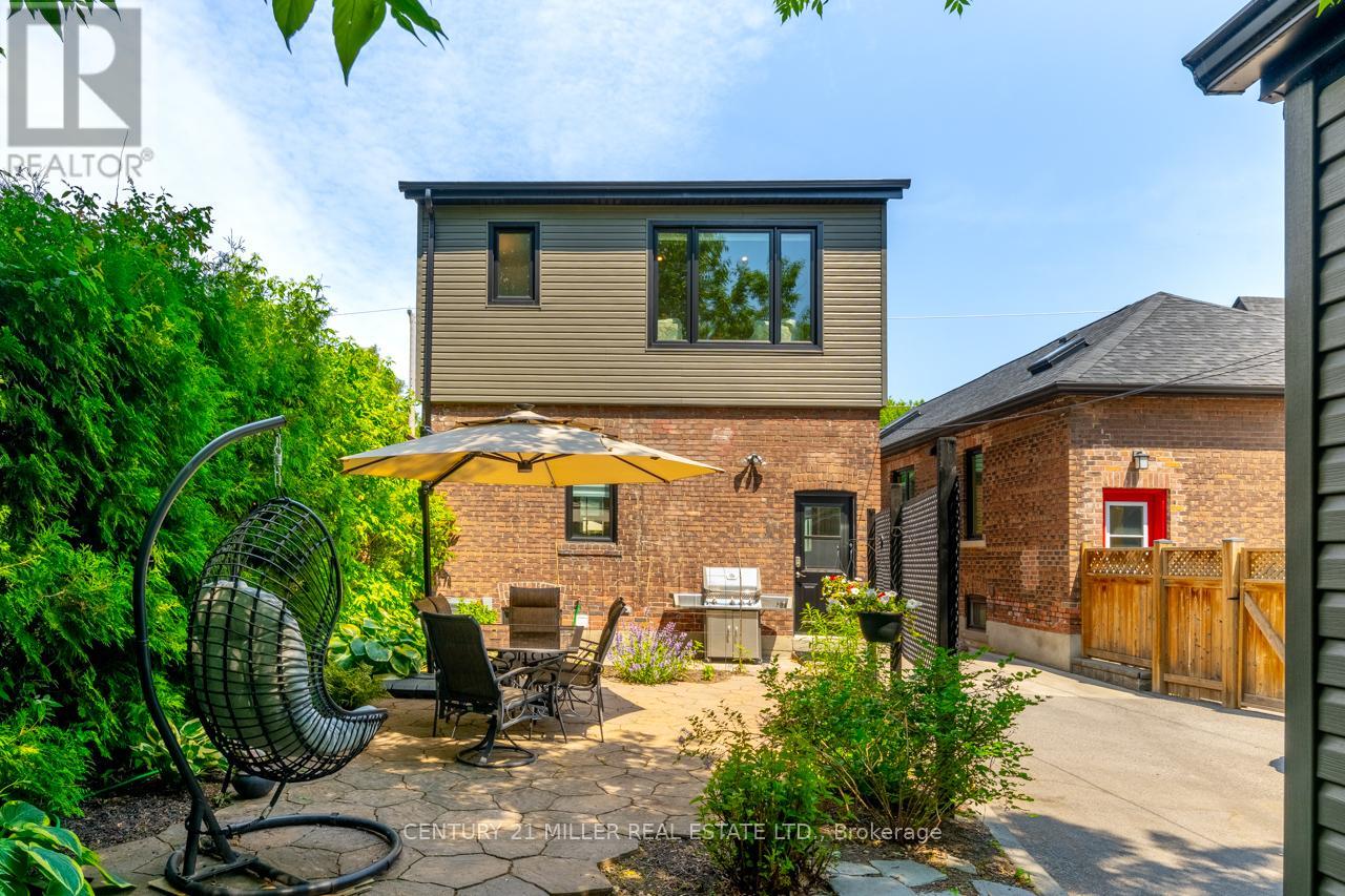 137 Springdale Boulevard, Toronto, Ontario  M4J 1W8 - Photo 32 - E13446064