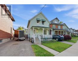 138 TYLOR CRESCENT, Oshawa, Ontario