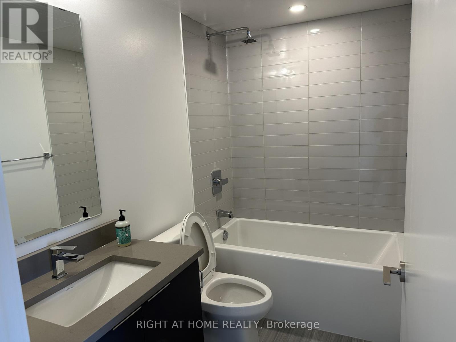 1808 - 2033 Kennedy Road, Toronto, Ontario  M1T 0B9 - Photo 15 - E13446214