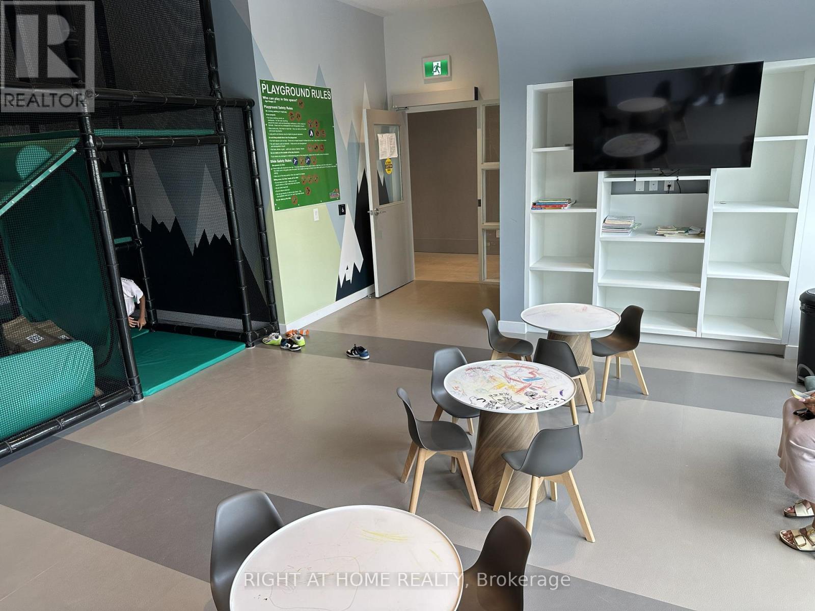 1808 - 2033 Kennedy Road, Toronto, Ontario  M1T 0B9 - Photo 4 - E13446214
