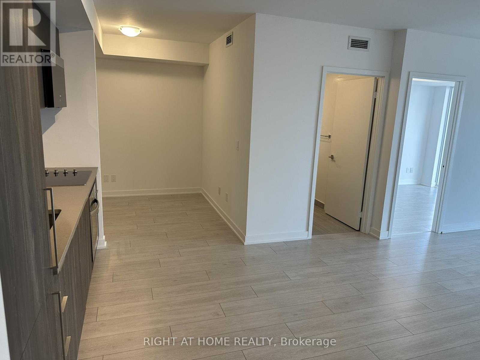 1808 - 2033 Kennedy Road, Toronto, Ontario  M1T 0B9 - Photo 7 - E13446214