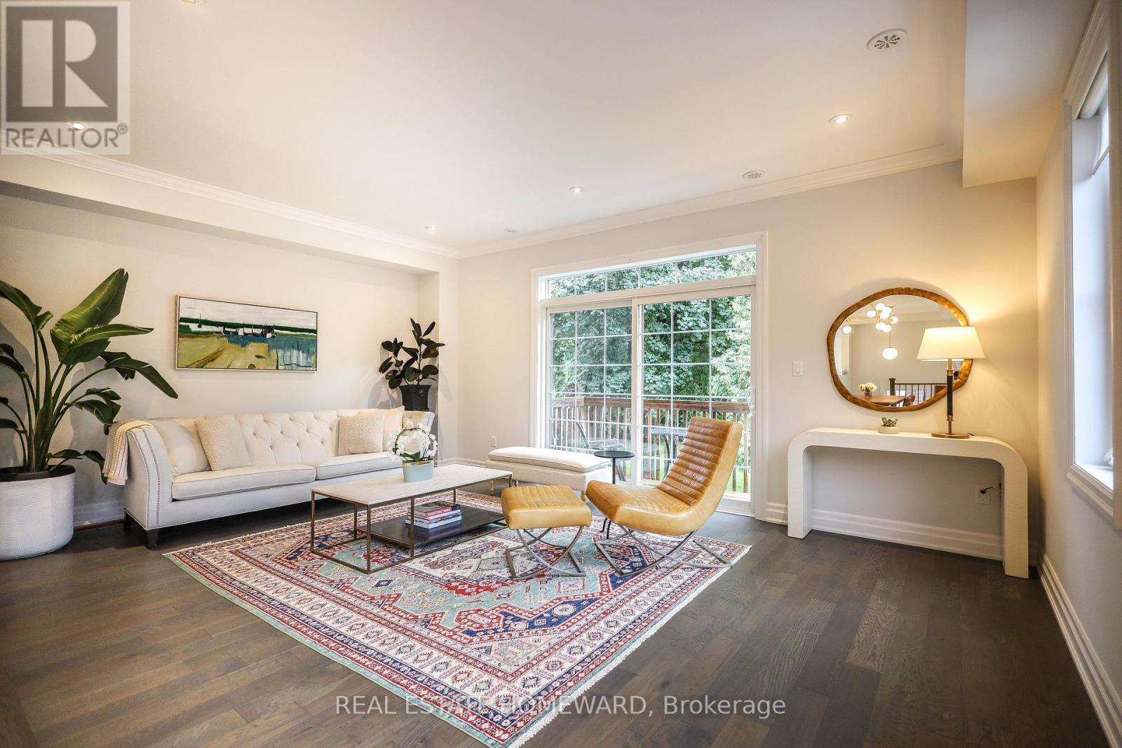 1 Saint Julien Court, Vaughan, Ontario  L6A 5B2 - Photo 4 - N13446000