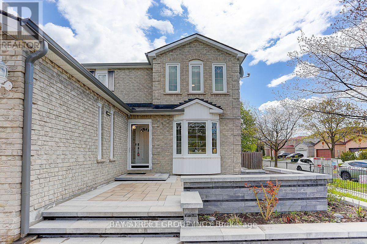 29 Featherstone Avenue, Markham, Ontario L3S 2H2 - Photo 2 - N13446082