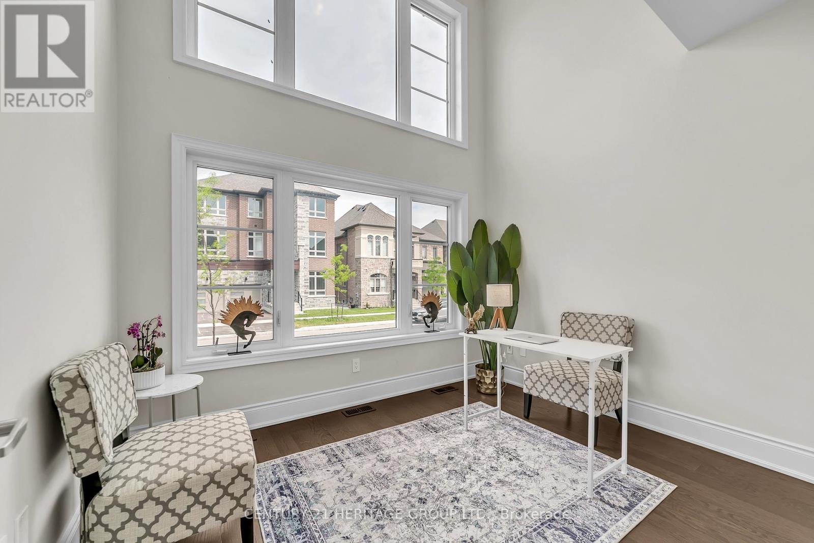 20 Sweet Gale Crescent, Richmond Hill, Ontario L4E 1K1 - Photo 4 - N13446104