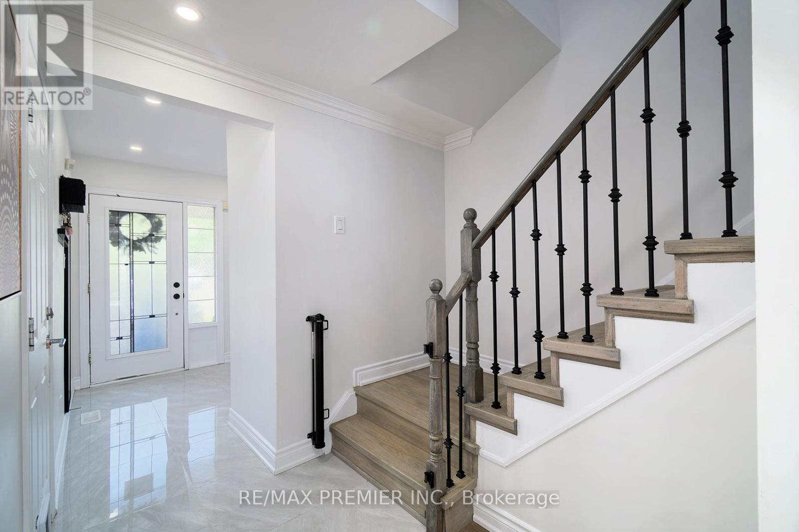 2 Prestwick Avenue, Vaughan, Ontario  L6A 2C9 - Photo 5 - N13446208