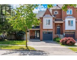 2 PRESTWICK AVENUE, Vaughan, Ontario