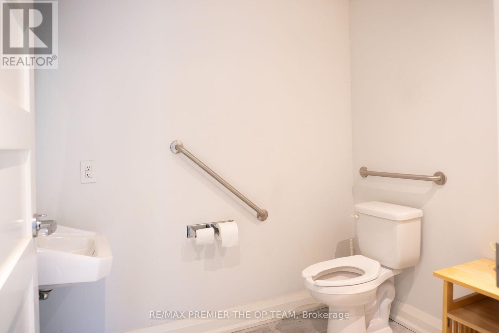 1- Board - 2900 Langstaff Road, Vaughan, Ontario  L4K 4R9 - Photo 7 - N13446306