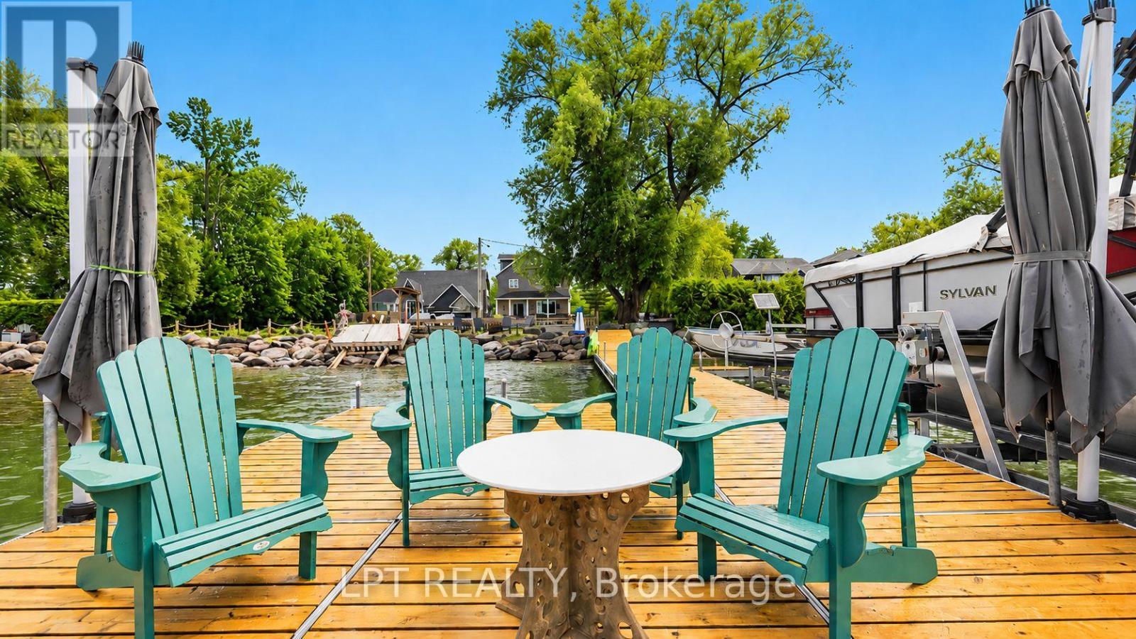165 Lake Drive E, Georgina, Ontario  L4P 3E9 - Photo 3 - N13444336