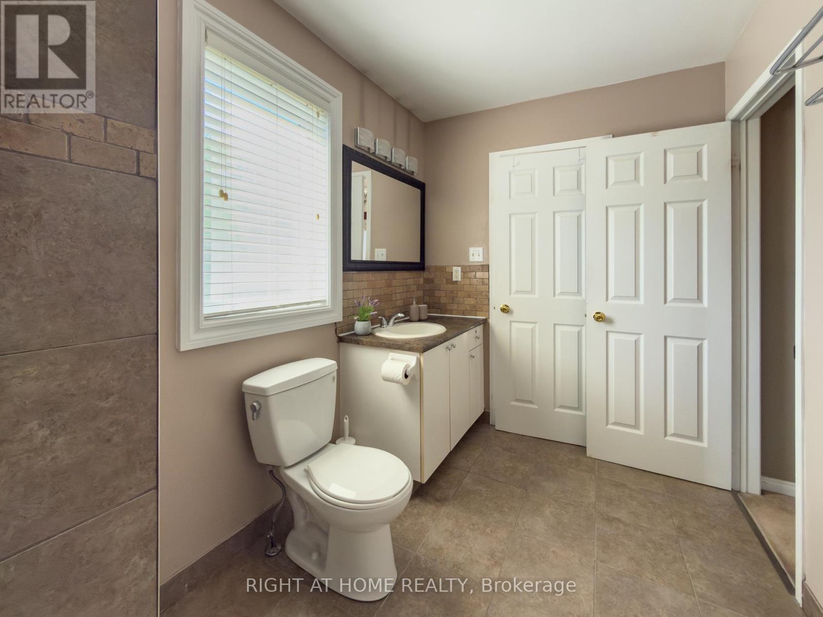 29 - 7101 Branigan Gate, Mississauga, Ontario  L5N 7S2 - Photo 23 - W13445112