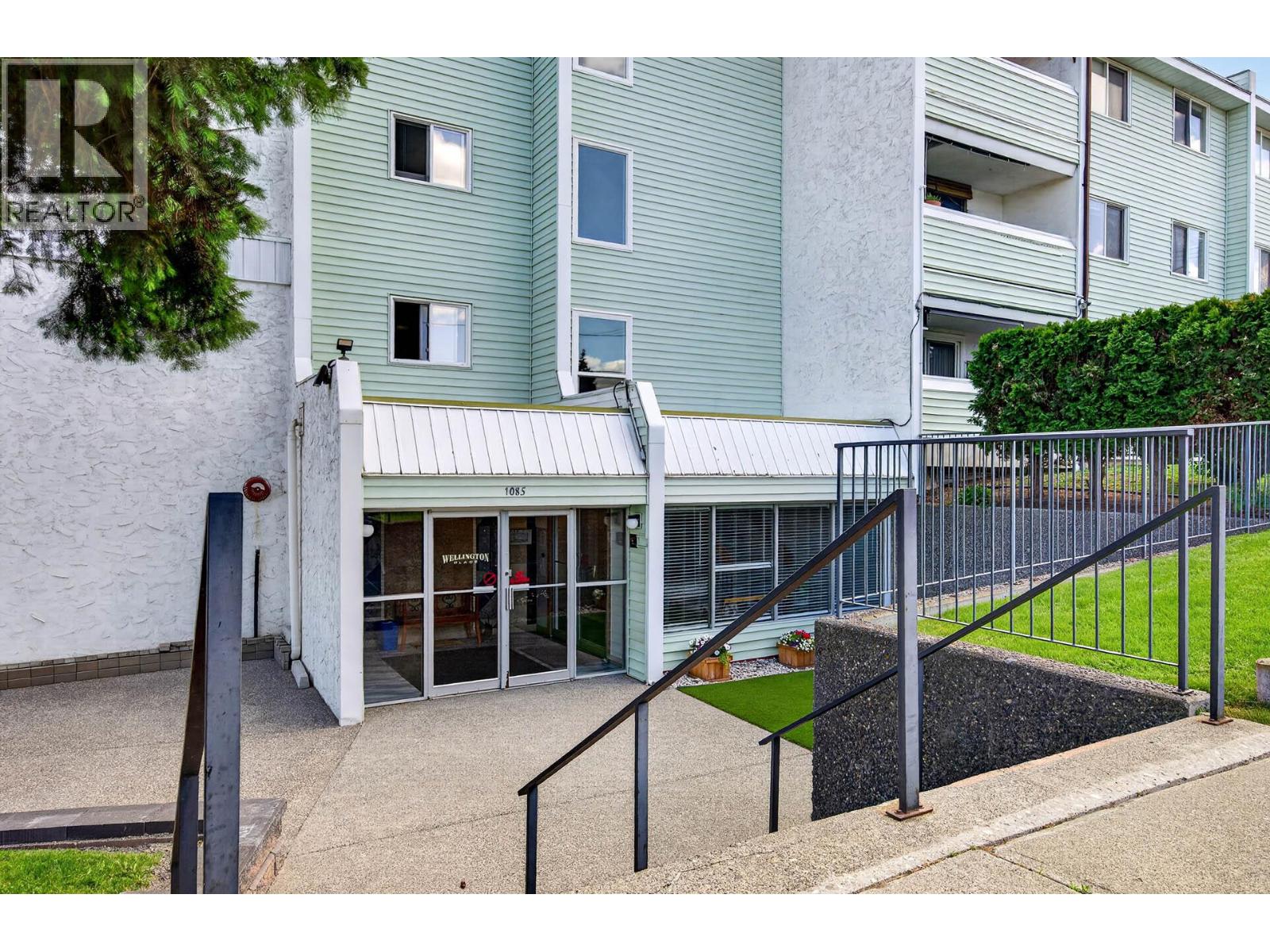 1085 12th Avenue Unit# 212
