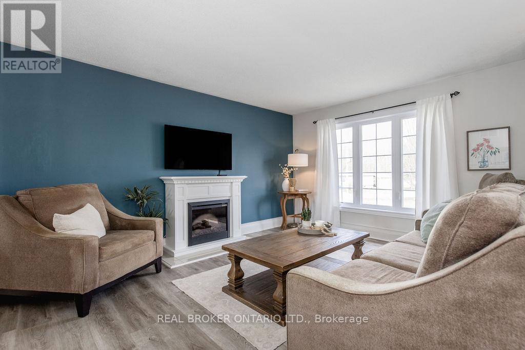 48 John Street, Severn, Ontario  L0K 1E0 - Photo 4 - S13047050