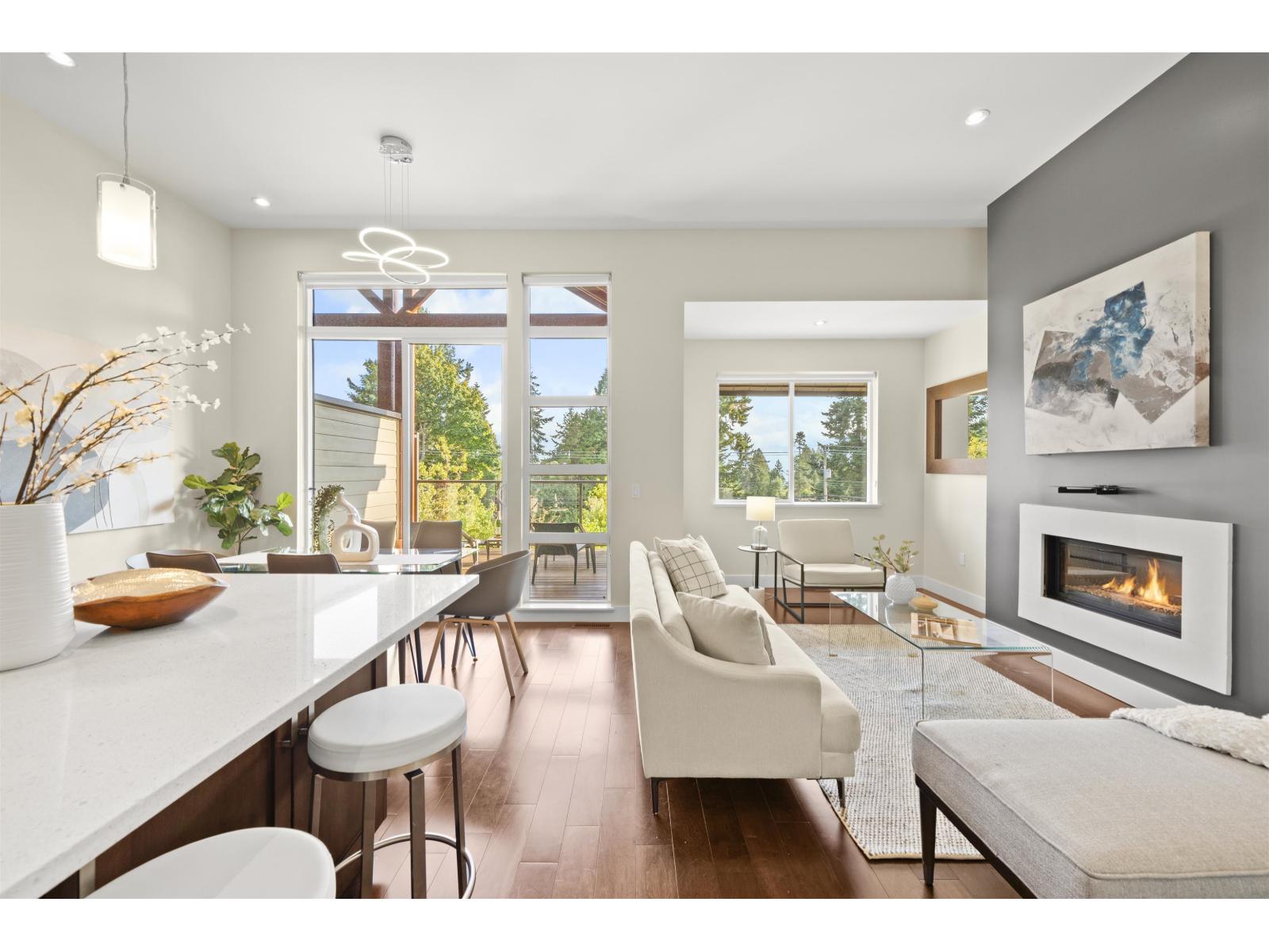 209 13585 16 Avenue, Surrey, British Columbia  V4A 1P6 - Photo 4 - R3130349