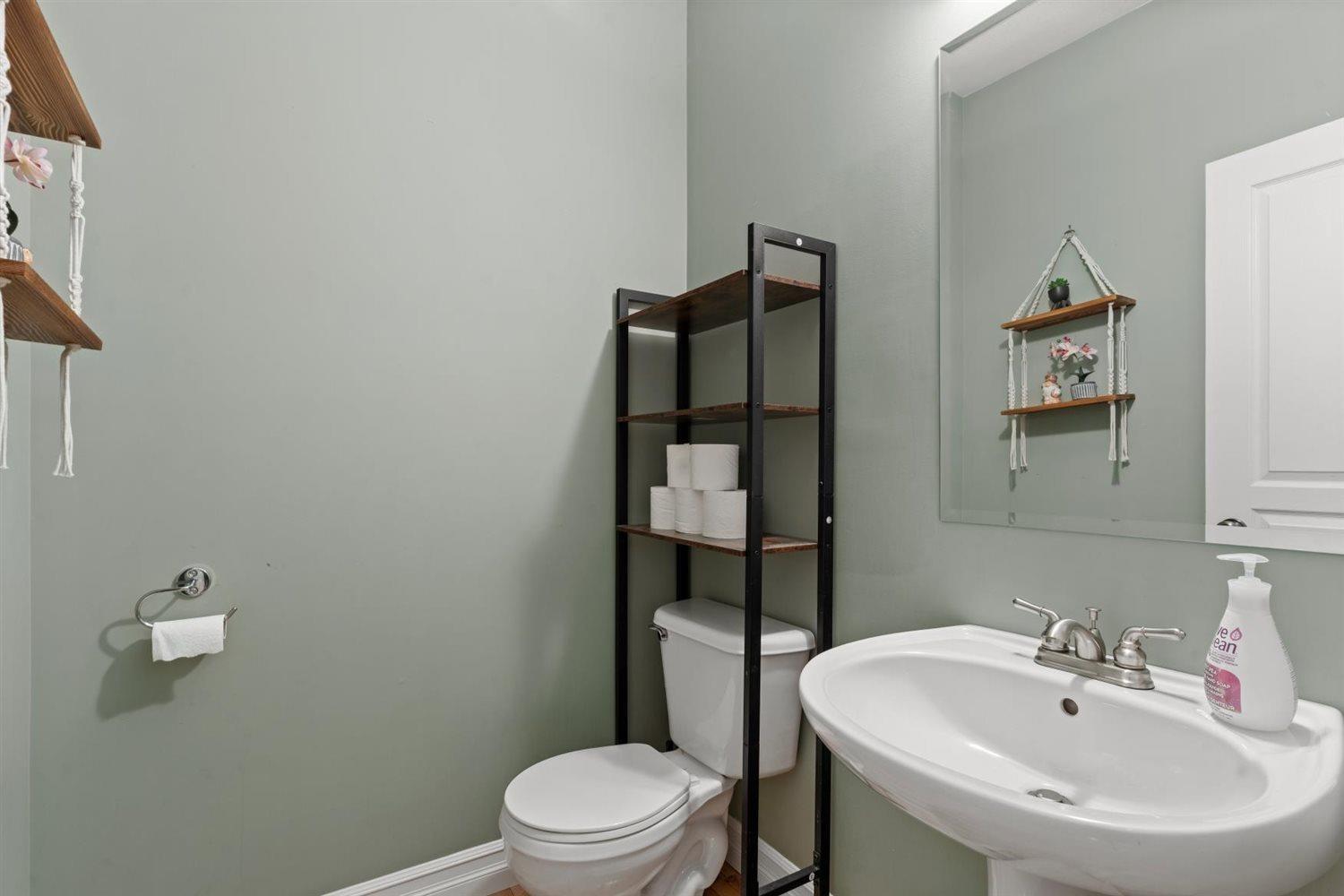 46035 Sherwood Drive, Promontory, Chilliwack, British Columbia  V2R 5R2 - Photo 6 - R3135394